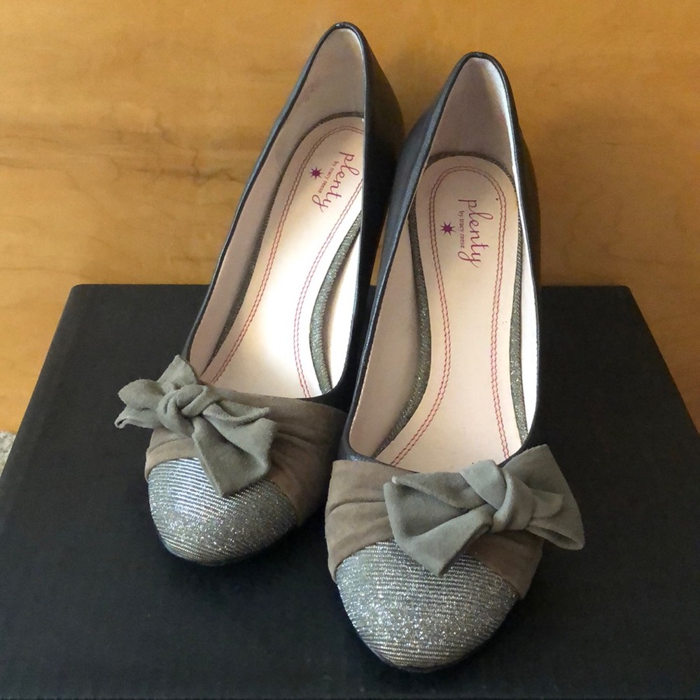 Plenty by Tracy Reese pumps w/bow